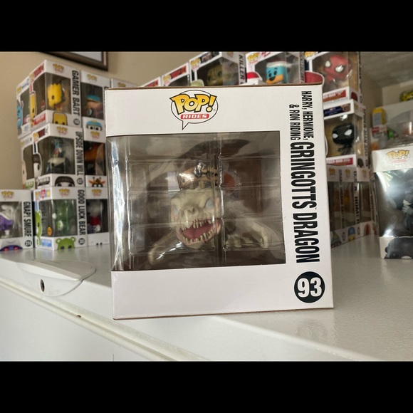 Pop Rides! Gringotts Dragon (93) - Picture 2 of 7